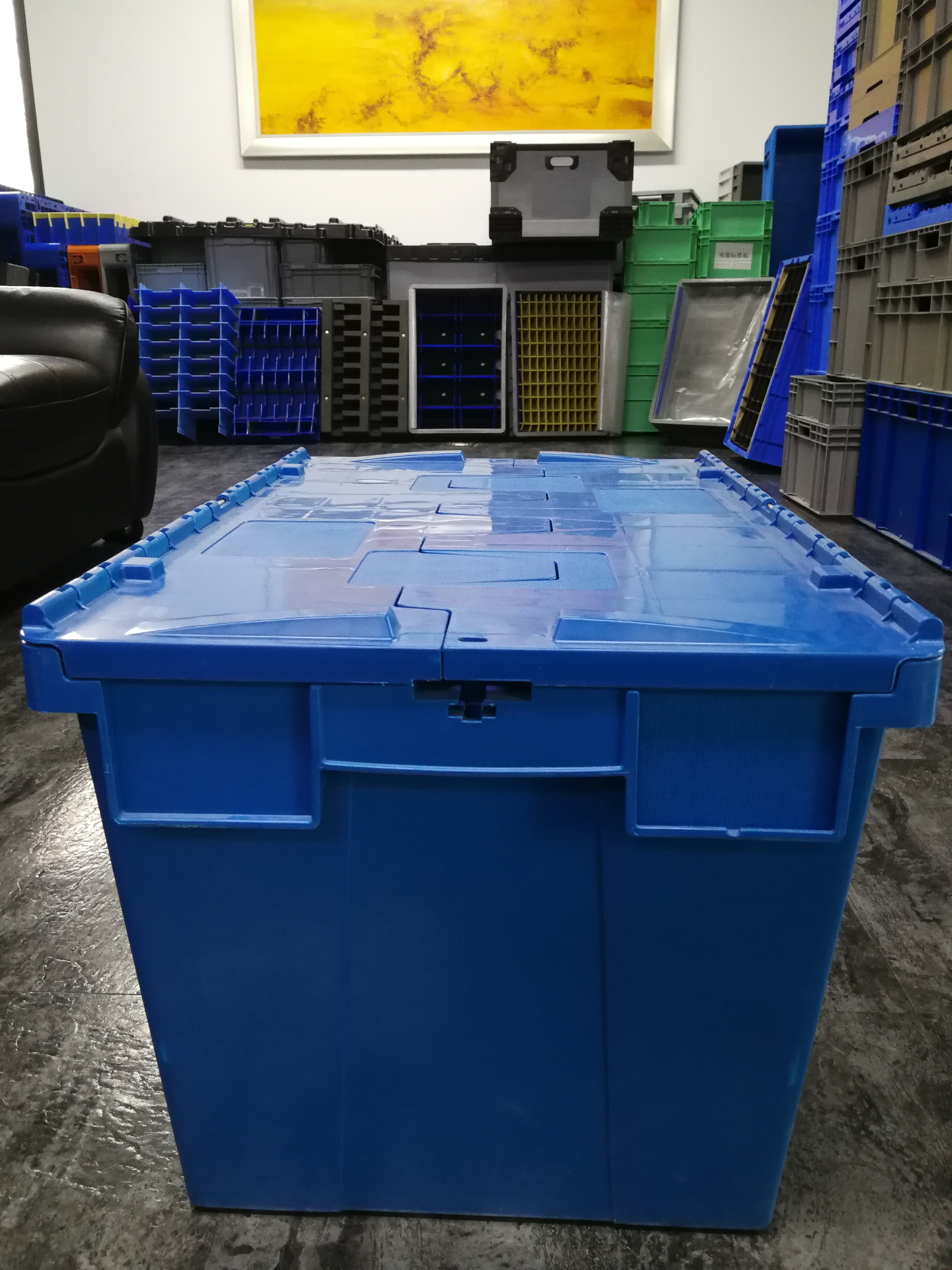 Şirketin en son blog yazıları How Do Locking Mechanisms and Hinges Affect Plastic Attached Lid Container Performance?